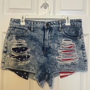 Refuge Shorts - Size 12